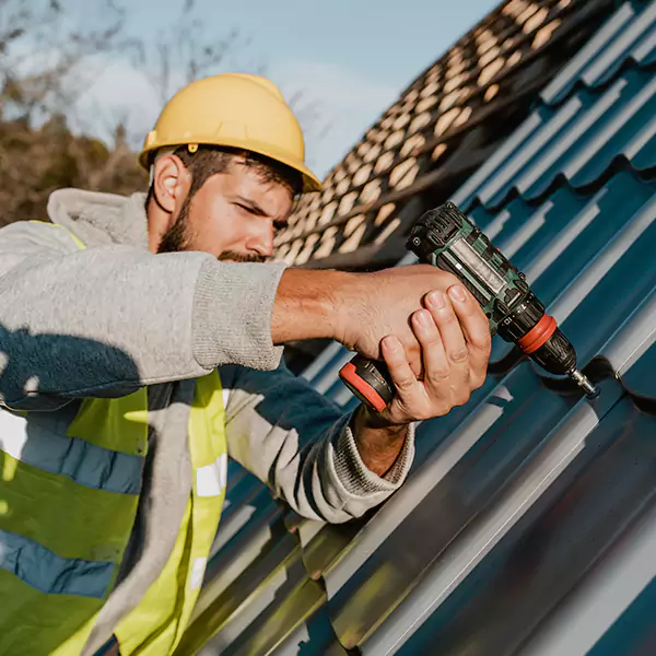 Why Plainfield Property Owners Choose Plainfield Roofing Pro for Metal Roof Replacement?